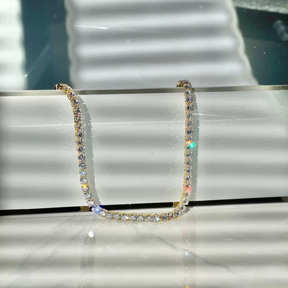 18k Tennis Necklace - Picture 7 of 9